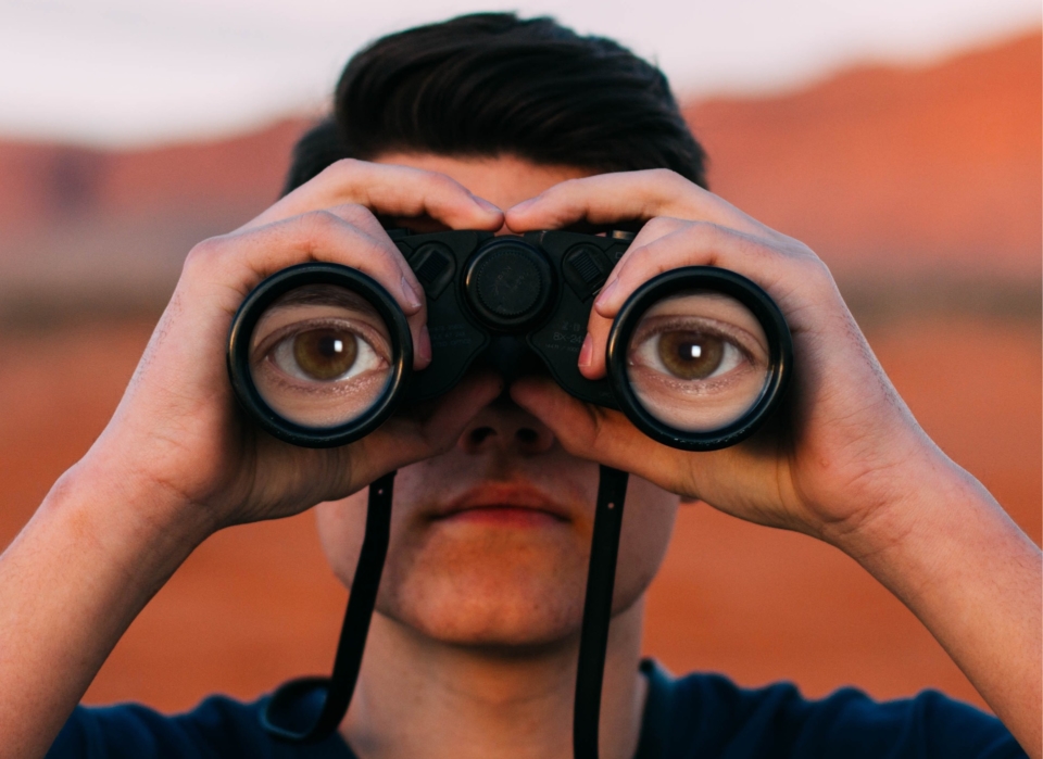 Management : passer du "command & control" au "trust & track" spying